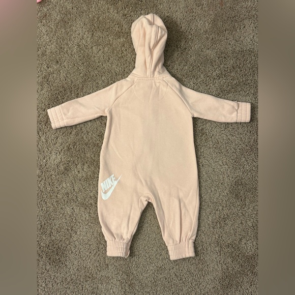 Nike Pink Baby Jumpsuit with Leopard Print | Size 6M | Excellent Condition - Picture 5 of 7